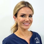 Dr Mayra
